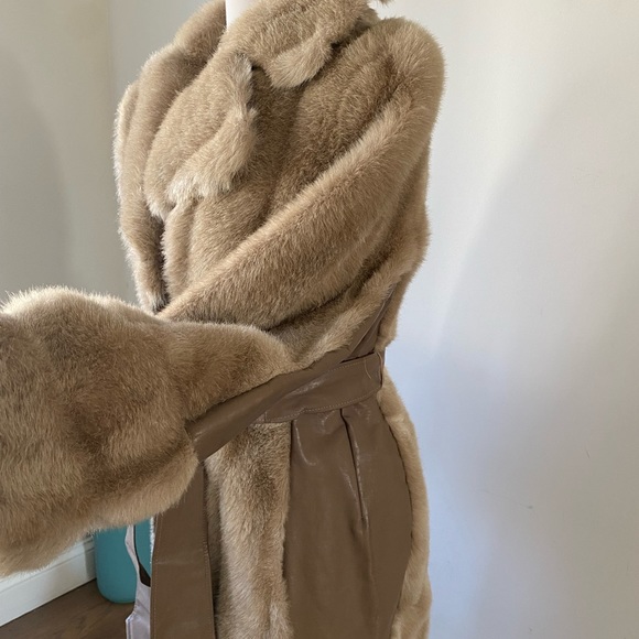 Kramer New Haven Tan Fur Leather Coat Size Medium - Picture 13 of 16